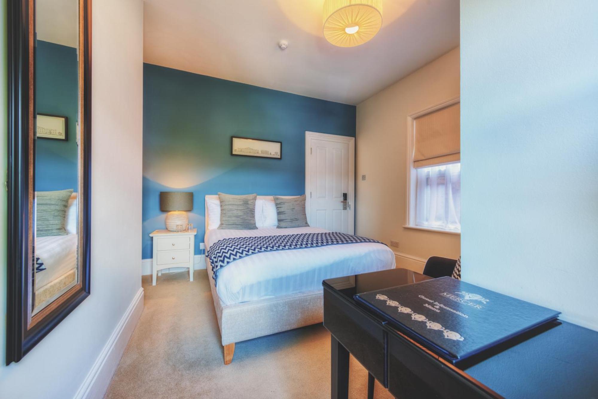 Florence Suite Boutique Hotel And Restaurant Portsmouth Room photo